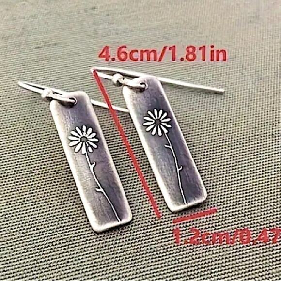 Vintage Silver Daisy Dangle Earrings, Stainless Steel Boho Tribal Minima… - Picture 9 of 9
